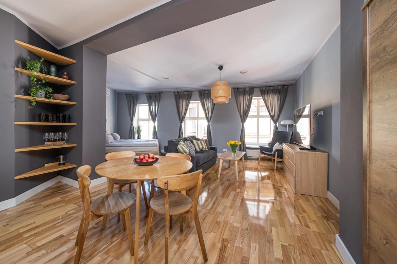 Romantic And Spacious Apartment In Riga Old Town Exterior foto
